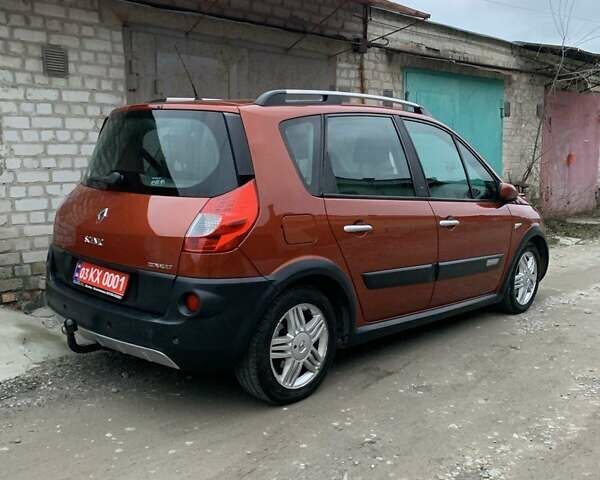 Помаранчевий Рено Сценік, об'ємом двигуна 2 л та пробігом 171 тис. км за 6250 $, фото 80 на Automoto.ua