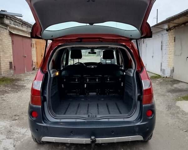 Помаранчевий Рено Сценік, об'ємом двигуна 2 л та пробігом 171 тис. км за 6250 $, фото 147 на Automoto.ua