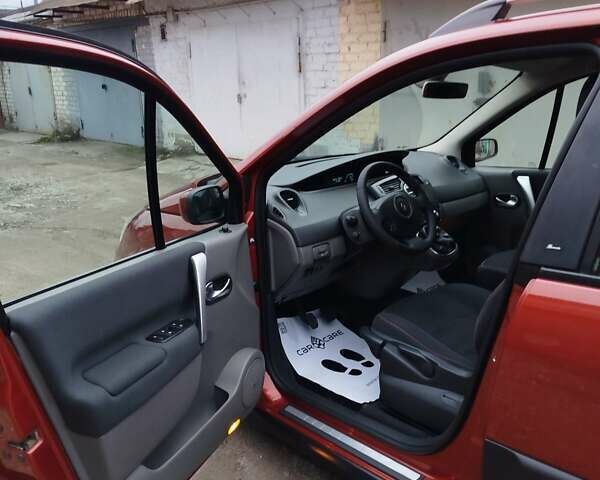 Помаранчевий Рено Сценік, об'ємом двигуна 2 л та пробігом 171 тис. км за 6250 $, фото 105 на Automoto.ua