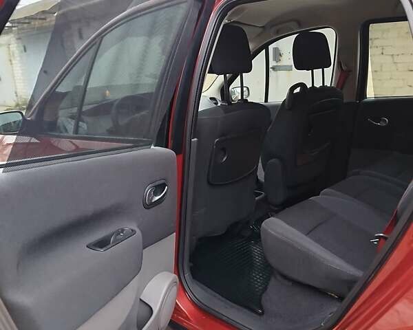 Помаранчевий Рено Сценік, об'ємом двигуна 2 л та пробігом 171 тис. км за 6250 $, фото 128 на Automoto.ua
