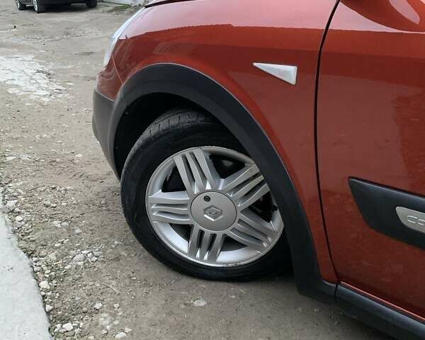 Помаранчевий Рено Сценік, об'ємом двигуна 2 л та пробігом 171 тис. км за 6250 $, фото 27 на Automoto.ua