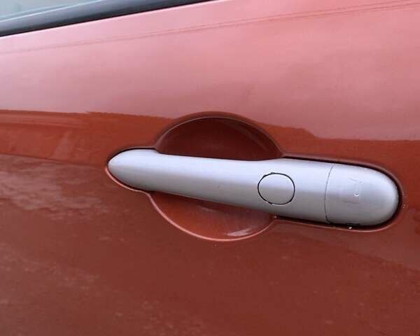 Помаранчевий Рено Сценік, об'ємом двигуна 2 л та пробігом 171 тис. км за 6250 $, фото 94 на Automoto.ua