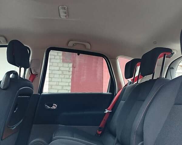 Помаранчевий Рено Сценік, об'ємом двигуна 2 л та пробігом 171 тис. км за 6250 $, фото 132 на Automoto.ua