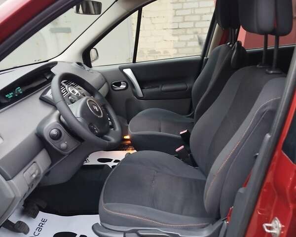 Помаранчевий Рено Сценік, об'ємом двигуна 2 л та пробігом 171 тис. км за 6250 $, фото 113 на Automoto.ua