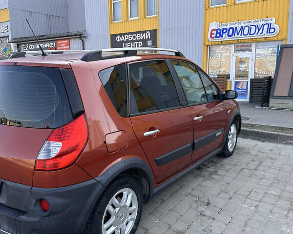 Помаранчевий Рено Сценік, об'ємом двигуна 1.6 л та пробігом 148 тис. км за 7000 $, фото 4 на Automoto.ua