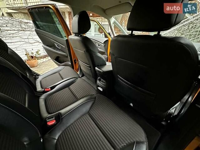 Оранжевый Рено Сценик, объемом двигателя 1.6 л и пробегом 119 тыс. км за 14500 $, фото 6 на Automoto.ua