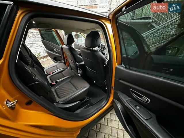 Оранжевый Рено Сценик, объемом двигателя 1.6 л и пробегом 119 тыс. км за 14500 $, фото 44 на Automoto.ua