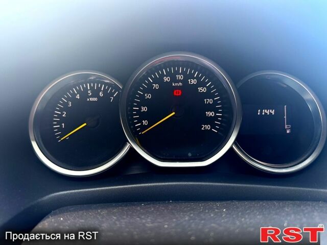 Білий Рено СтепВей, об'ємом двигуна 1.5 л та пробігом 28200 тис. км за 10800 $, фото 5 на Automoto.ua