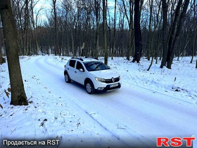 Білий Рено СтепВей, об'ємом двигуна 1.5 л та пробігом 28200 тис. км за 10800 $, фото 1 на Automoto.ua