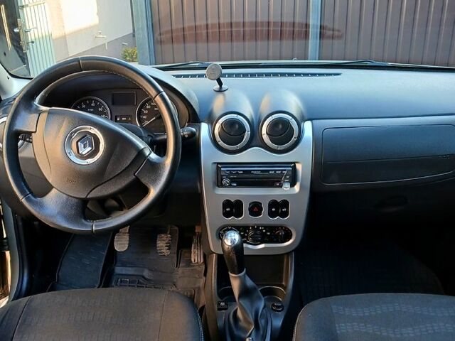 Бежевый Рено СтепВей, объемом двигателя 1.6 л и пробегом 170 тыс. км за 5699 $, фото 10 на Automoto.ua