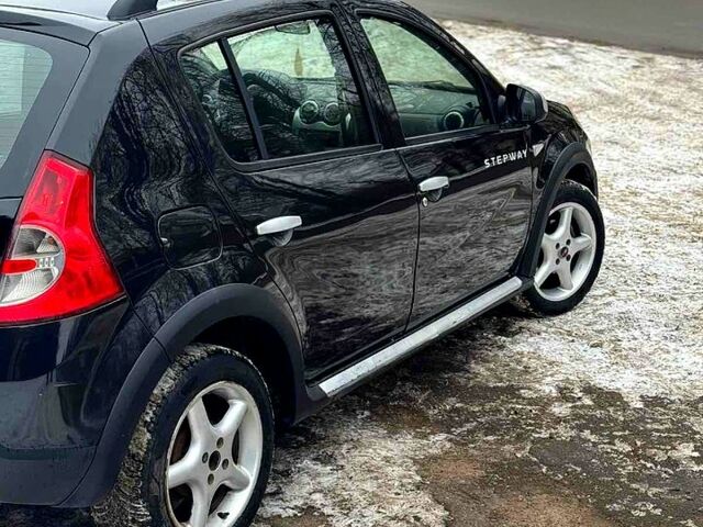 Черный Рено СтепВей, объемом двигателя 1.6 л и пробегом 19000 тыс. км за 5700 $, фото 1 на Automoto.ua