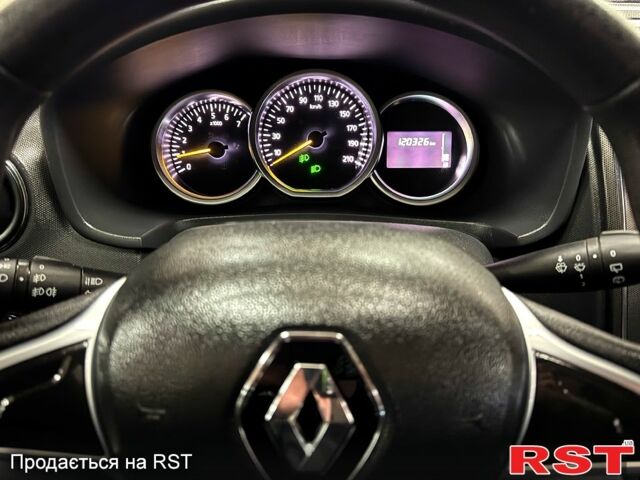 Сірий Рено СтепВей, об'ємом двигуна 1.5 л та пробігом 12000 тис. км за 11200 $, фото 13 на Automoto.ua