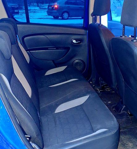 Синий Рено СтепВей, объемом двигателя 1.5 л и пробегом 28000 тыс. км за 6000 $, фото 4 на Automoto.ua