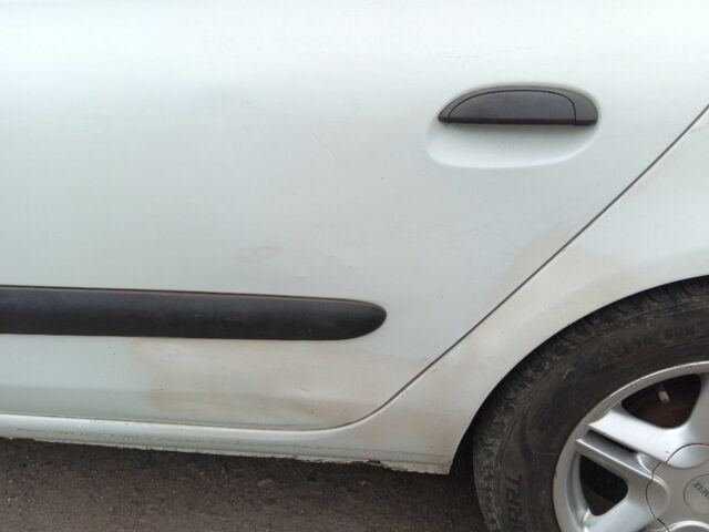 Рено Симбол (Талия) 2003 в Кривом Роге на Automoto.ua Белый Рено Симбол (Талия), объемом двигателя 1.4 л и пробегом 383 тыс. км за 2200 $, фото 6 на Automoto.ua