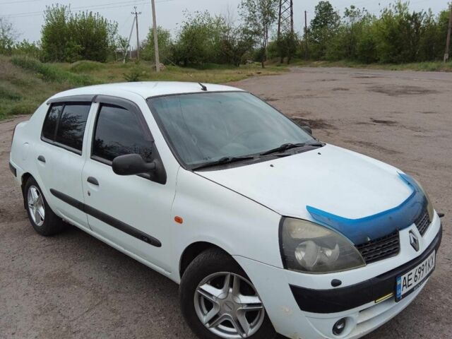 Рено Симбол (Талия) 2003 в Кривом Роге на Automoto.ua Белый Рено Симбол (Талия), объемом двигателя 1.4 л и пробегом 383 тыс. км за 2200 $, фото 1 на Automoto.ua