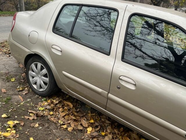 Бежевый Рено Симбол (Талия), объемом двигателя 1.4 л и пробегом 185 тыс. км за 3700 $, фото 1 на Automoto.ua