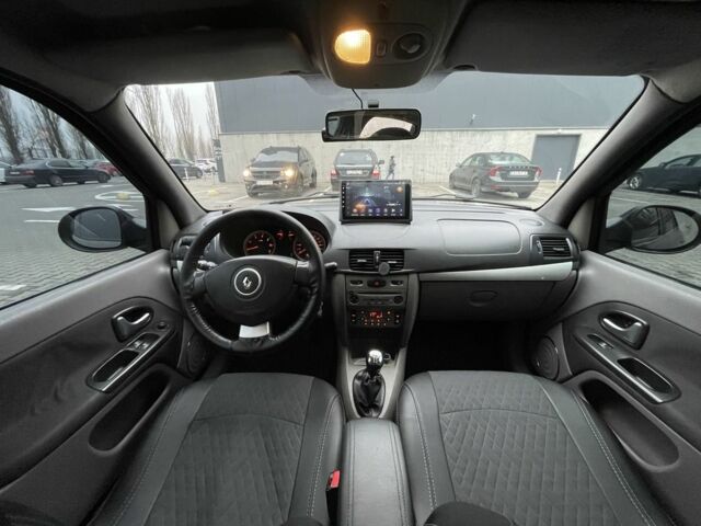 Коричневий Рено Сімбол (Талія), об'ємом двигуна 1.1 л та пробігом 153 тис. км за 4350 $, фото 4 на Automoto.ua