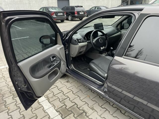 Коричневий Рено Сімбол (Талія), об'ємом двигуна 1.1 л та пробігом 153 тис. км за 4350 $, фото 3 на Automoto.ua