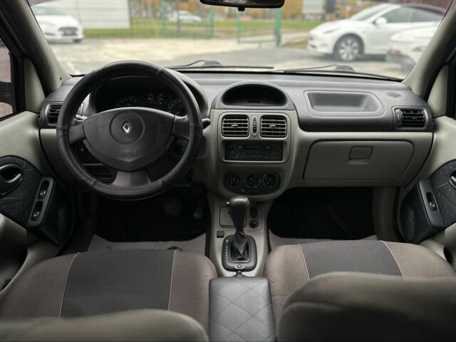Рено Симбол (Талия) 2003 в Львове на Automoto.ua Серый Рено Симбол (Талия), объемом двигателя 1.4 л и пробегом 239 тыс. км за 4100 $, фото 14 на Automoto.ua