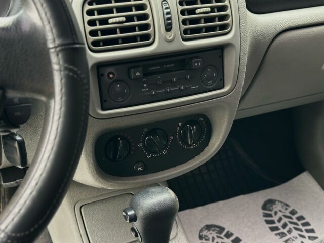 Рено Симбол (Талия) 2003 в Львове на Automoto.ua Серый Рено Симбол (Талия), объемом двигателя 1.4 л и пробегом 239 тыс. км за 4100 $, фото 19 на Automoto.ua