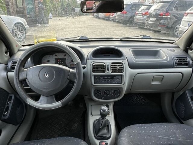 Серый Рено Симбол (Талия), объемом двигателя 1.4 л и пробегом 220 тыс. км за 2200 $, фото 7 на Automoto.ua