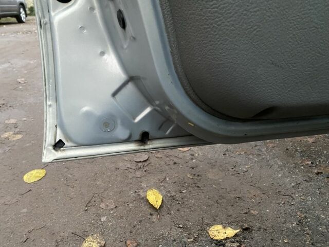 Серый Рено Симбол (Талия), объемом двигателя 1.4 л и пробегом 150 тыс. км за 3000 $, фото 22 на Automoto.ua