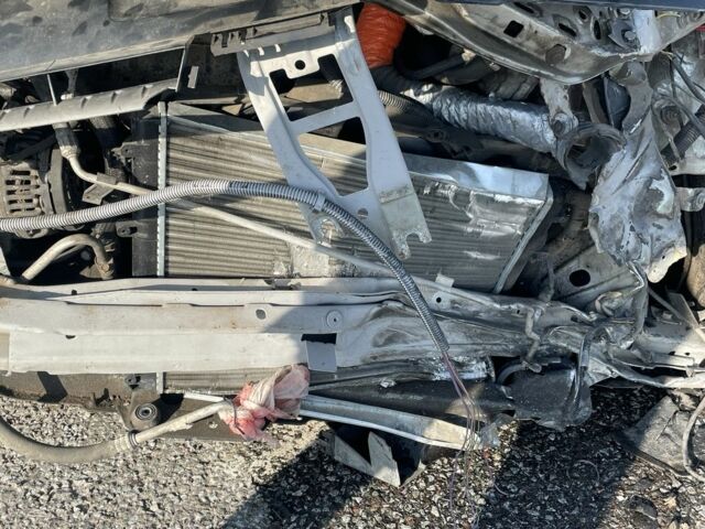 Сірий Рено Сімбол (Талія), об'ємом двигуна 1.4 л та пробігом 280 тис. км за 1000 $, фото 4 на Automoto.ua