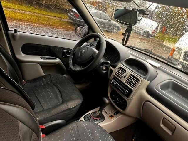 Рено Сімбол (Талія) 2003 у Хусте на Automoto.ua Синій Рено Сімбол (Талія), об'ємом двигуна 1.4 л та пробігом 273 тис. км за 3200 $, фото 6 на Automoto.ua