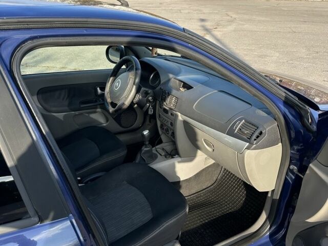 Синій Рено Сімбол (Талія), об'ємом двигуна 1.5 л та пробігом 158 тис. км за 3999 $, фото 7 на Automoto.ua