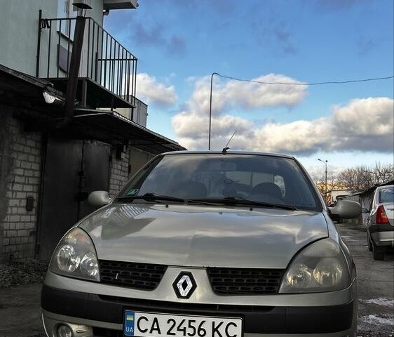 Зелений Рено Сімбол (Талія), об'ємом двигуна 1.4 л та пробігом 265 тис. км за 2500 $, фото 1 на Automoto.ua