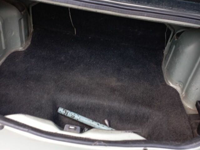 Зеленый Рено Симбол (Талия), объемом двигателя 1.4 л и пробегом 170 тыс. км за 4000 $, фото 5 на Automoto.ua