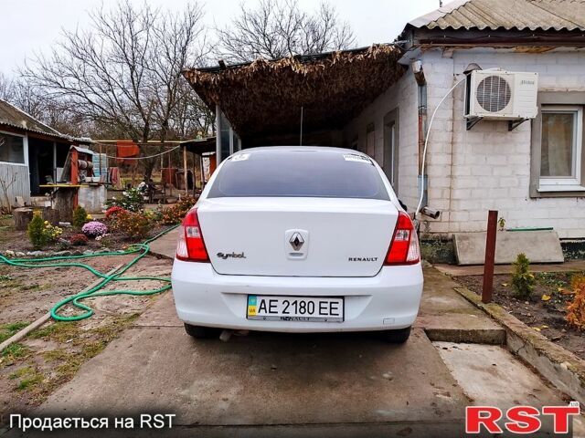 Білий Рено Сімбол, об'ємом двигуна 1.4 л та пробігом 170 тис. км за 2650 $, фото 7 на Automoto.ua