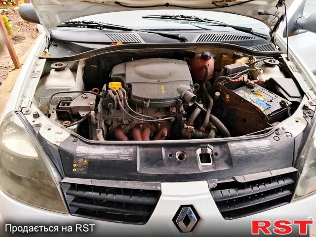 Белый Рено Симбол, объемом двигателя 1.4 л и пробегом 170 тыс. км за 2650 $, фото 2 на Automoto.ua