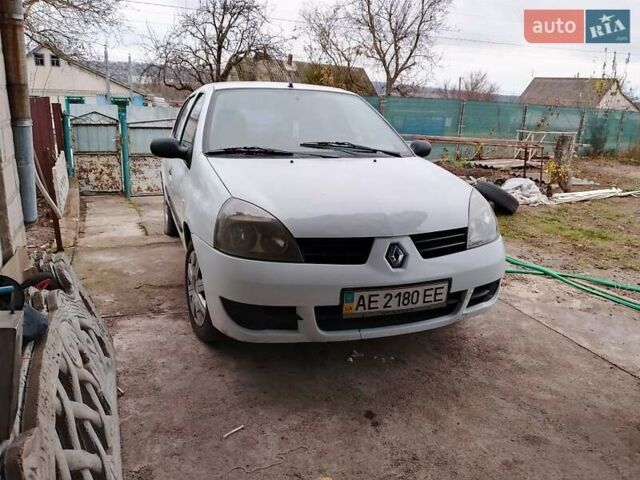 Белый Рено Симбол, объемом двигателя 1.4 л и пробегом 165 тыс. км за 2650 $, фото 10 на Automoto.ua