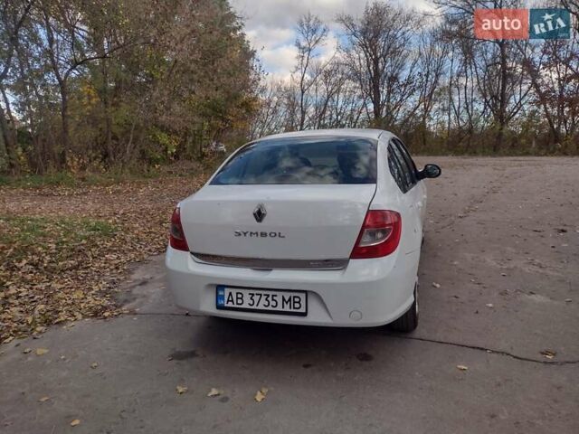 Рено Симбол 2010 в Виннице на Automoto.ua Белый Рено Симбол, объемом двигателя 1.39 л и пробегом 220 тыс. км за 3550 $, фото 11 на Automoto.ua