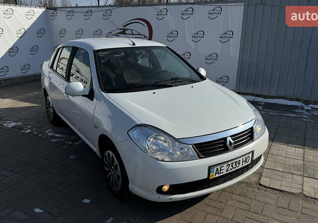 Белый Рено Симбол, объемом двигателя 1.4 л и пробегом 176 тыс. км за 4999 $, фото 17 на Automoto.ua