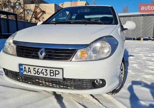 Білий Рено Сімбол, об'ємом двигуна 1.39 л та пробігом 175 тис. км за 4200 $, фото 1 на Automoto.ua
