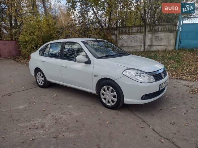 Рено Симбол 2010 в Виннице на Automoto.ua Белый Рено Симбол, объемом двигателя 1.39 л и пробегом 220 тыс. км за 3550 $, фото 4 на Automoto.ua