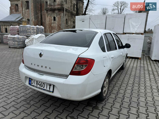 Білий Рено Сімбол, об'ємом двигуна 1.39 л та пробігом 238 тис. км за 3399 $, фото 4 на Automoto.ua