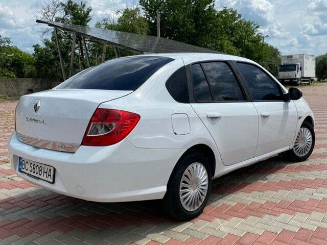 Белый Рено Симбол, объемом двигателя 1.39 л и пробегом 150 тыс. км за 4450 $, фото 4 на Automoto.ua