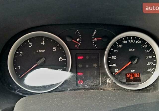 Білий Рено Сімбол, об'ємом двигуна 1.4 л та пробігом 123 тис. км за 5199 $, фото 5 на Automoto.ua
