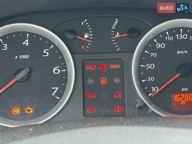 Білий Рено Сімбол, об'ємом двигуна 1.4 л та пробігом 163 тис. км за 4900 $, фото 23 на Automoto.ua