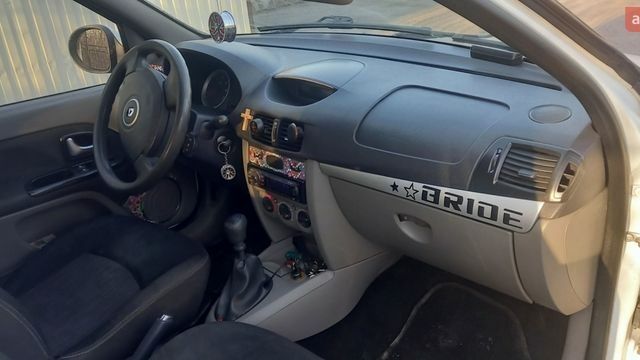 Білий Рено Сімбол, об'ємом двигуна 1.4 л та пробігом 222 тис. км за 3500 $, фото 9 на Automoto.ua