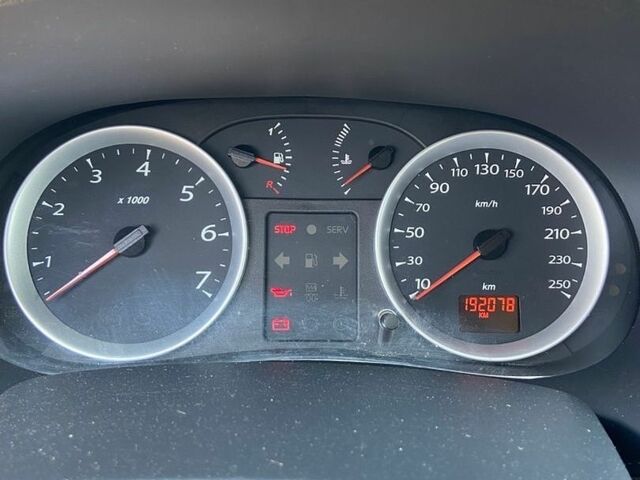 Білий Рено Сімбол, об'ємом двигуна 1.4 л та пробігом 190 тис. км за 4500 $, фото 11 на Automoto.ua