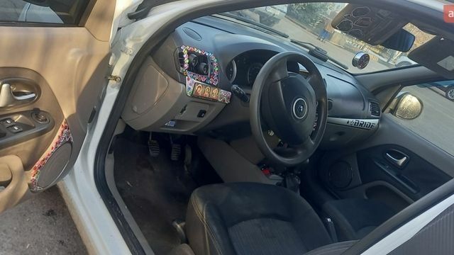 Білий Рено Сімбол, об'ємом двигуна 1.4 л та пробігом 222 тис. км за 3500 $, фото 8 на Automoto.ua