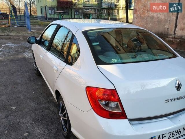 Білий Рено Сімбол, об'ємом двигуна 1.39 л та пробігом 142 тис. км за 3800 $, фото 6 на Automoto.ua
