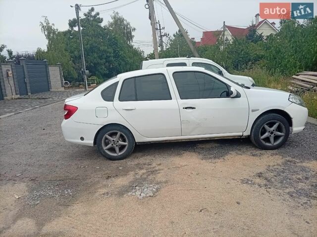 Білий Рено Сімбол, об'ємом двигуна 1.39 л та пробігом 280 тис. км за 2500 $, фото 3 на Automoto.ua