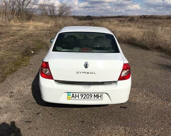Рено Симбол 2012 в Ивано-Франковске на Automoto.ua Белый Рено Симбол, объемом двигателя 1.39 л и пробегом 162 тыс. км за 5000 $, фото 3 на Automoto.ua