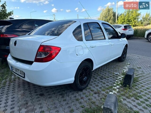 Білий Рено Сімбол, об'ємом двигуна 1.39 л та пробігом 200 тис. км за 3150 $, фото 3 на Automoto.ua