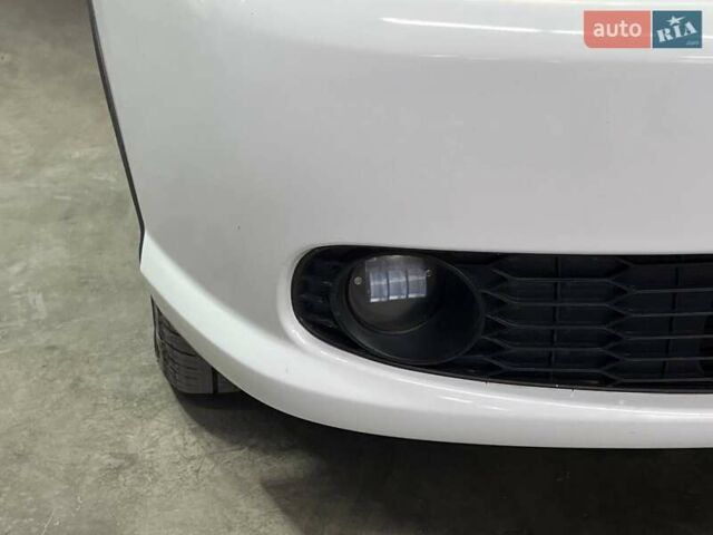 Белый Рено Симбол, объемом двигателя 1.6 л и пробегом 332 тыс. км за 3999 $, фото 8 на Automoto.ua